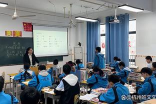 半场-罗德里建功蓝月亮控球率超8成 曼城1-0领先谢菲联